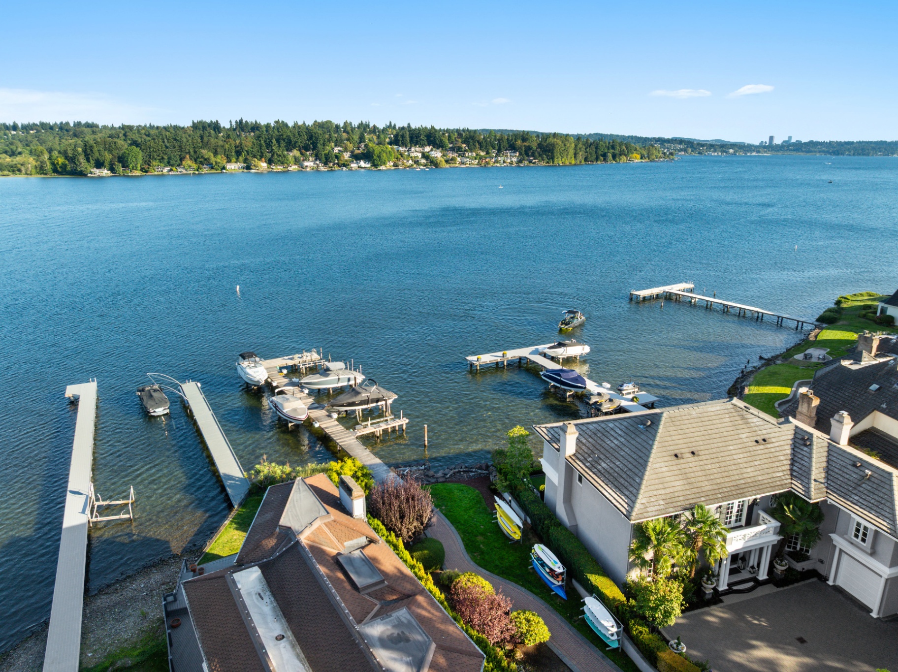 Kirkland waterfront homes along Lake Washington